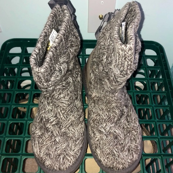 UGG quilted boots - Picture 4 of 4